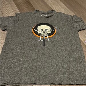 Gray Graphic Tee with Skull Design